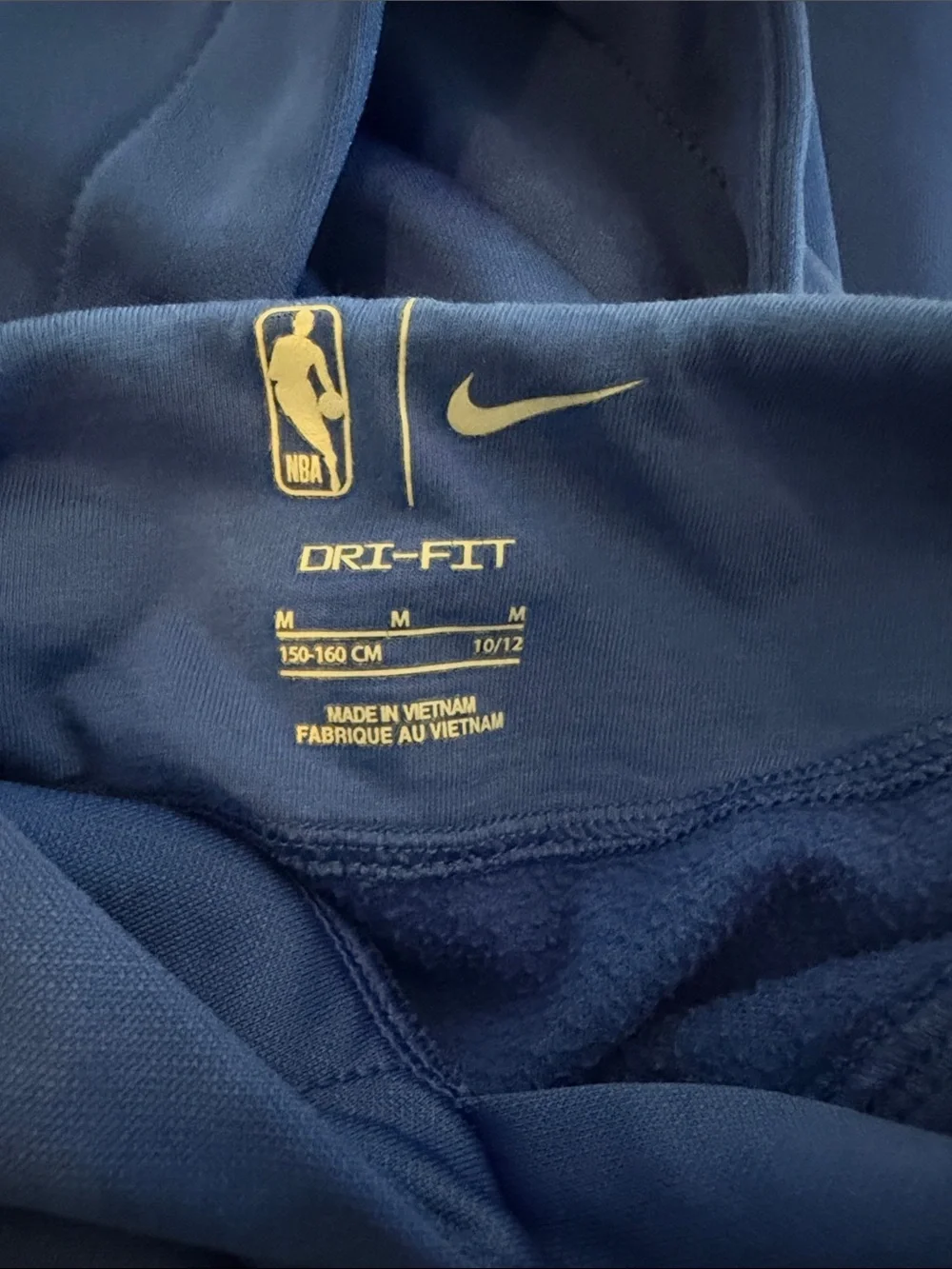 Nike Kids Blue & Red Jordan Sixers Sweatshirts with Black Graphic Tee (3)Size M